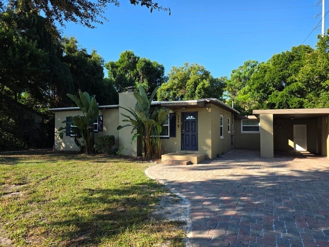 4 Bedroom Home in Winter Park - 4 Bedroom Home in Winter Park