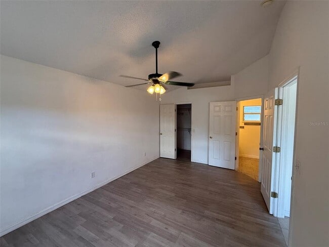 Building Photo - 607 Basingstoke Ct