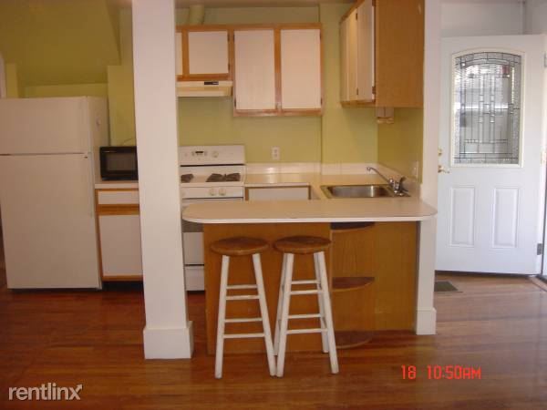 Building Photo - 16 Patten St