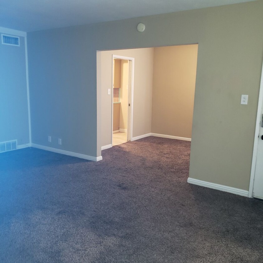 Primary Photo - Desirable Single Story Riverside Plaza Hom...