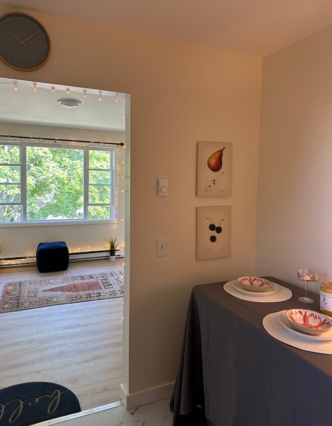 Salida de la cocina al salón. - 91 Faith St