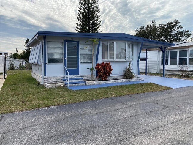 Building Photo - 3440 Tiki Dr