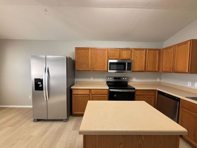 Foto del edificio - 306 Mossy Rock Dr