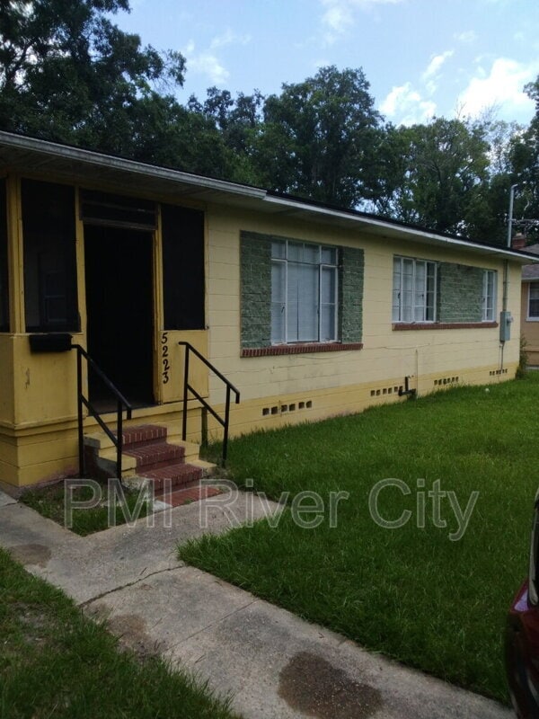Building Photo - 5223 Polan Ln