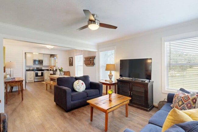 Foto del edificio - 5291 Dymple Ln