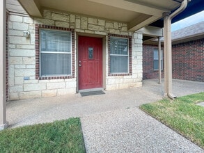 Building Photo - 1401 Bagby Ave