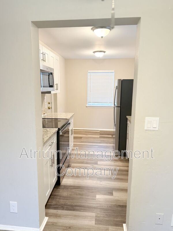 Building Photo - 4525 Barna Ave