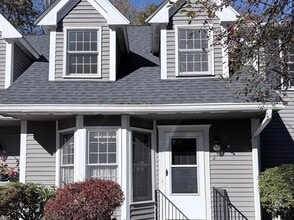 Building Photo - 2 Country Village Way