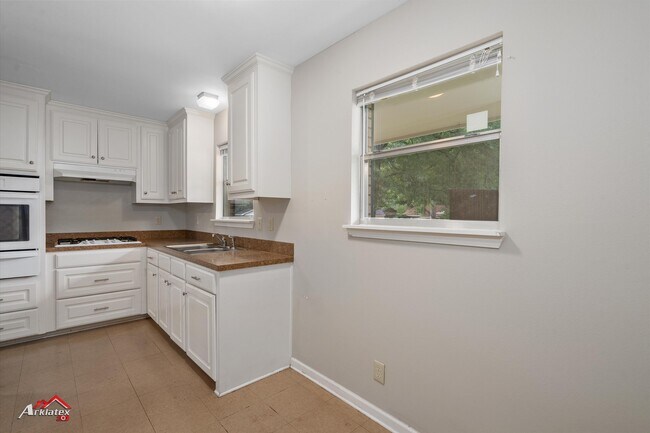 Building Photo - 1118 Kimberly Dr
