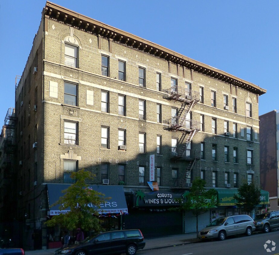 Foto principal - 182 Sherman Ave