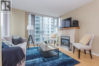 Building Photo - 1077 Marinaside Crescent