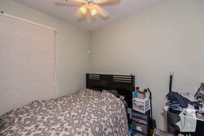Foto del edificio - 1101 N Marshfield Ave