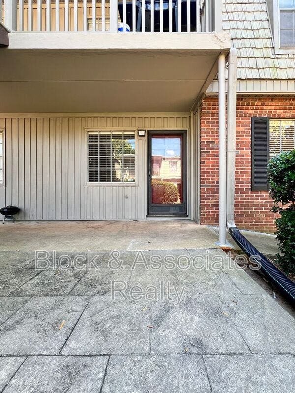 Building Photo - 3818-A Country Club Road