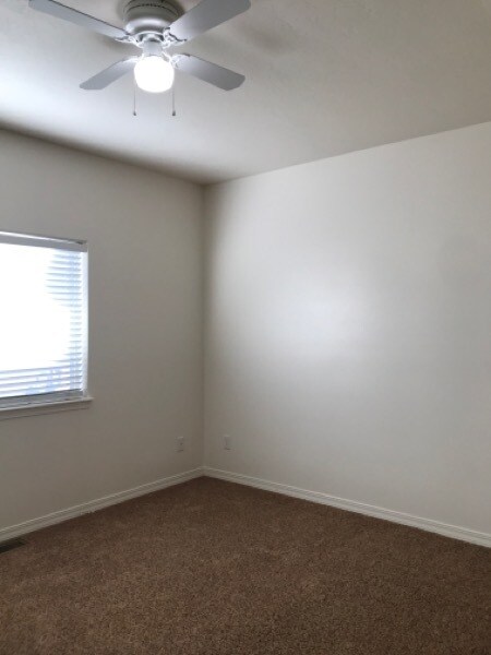 Building Photo - 185 Vermont Ave