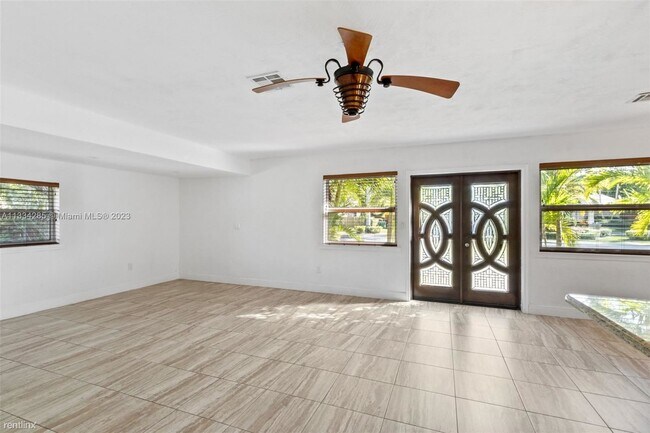 Building Photo - 3 br, 2 bath House - 13720 SW 74th Ct