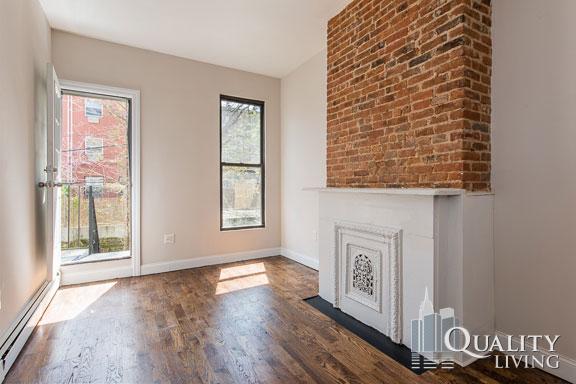Building Photo - 730 Chauncey St