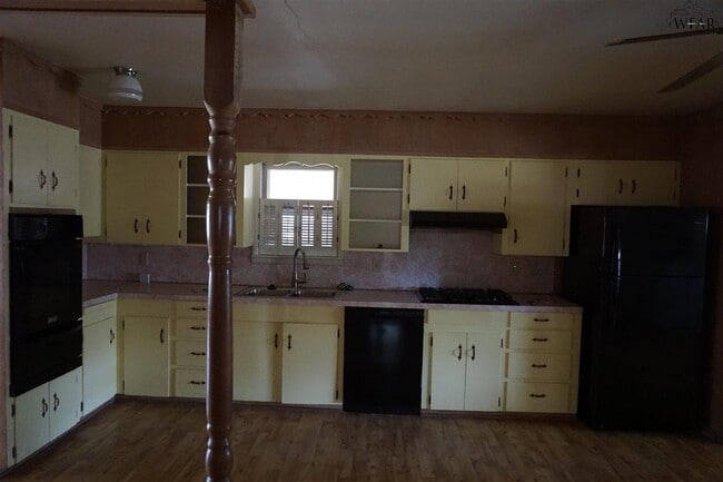 Building Photo - 1606 Bland St