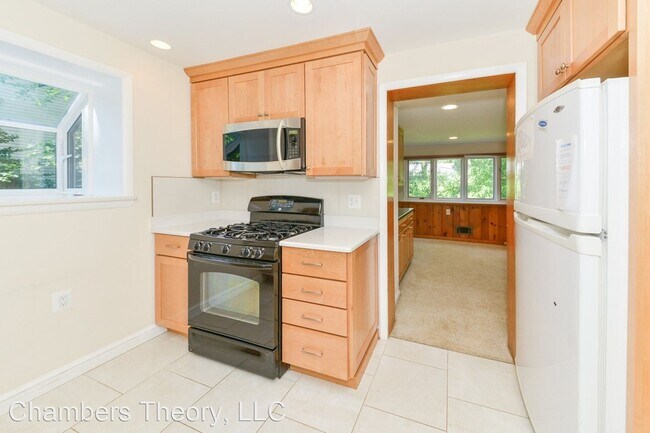 Foto del edificio - 3 br, 2.5 bath House - 1008 N. Sycamore St.