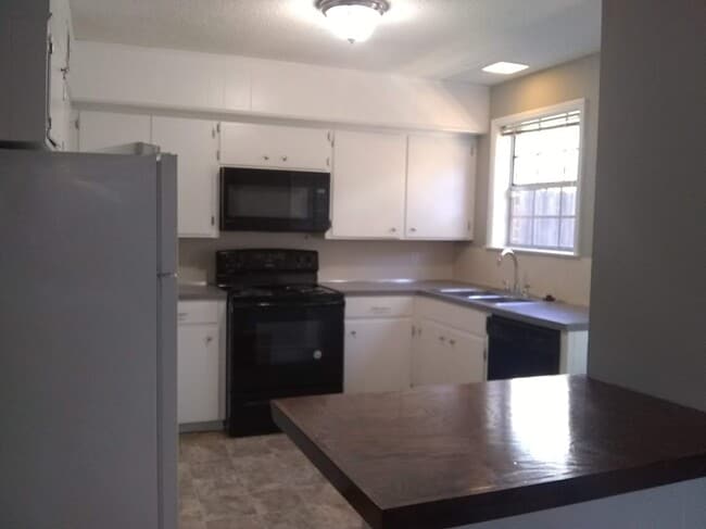 Foto del edificio - Heritage Place Apartments