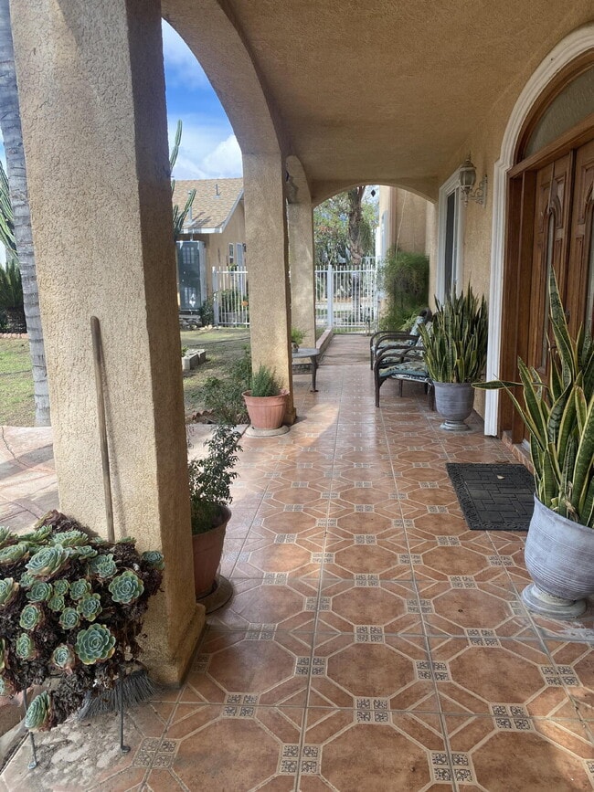 Photo - "Modern 5-Bedroom Sanctuary with 3 Baths and 4,353 Sq Ft of Comfort in San Bernardino!" Apartment