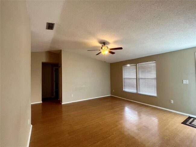 Foto del edificio - 606 Cedar Grove Dr