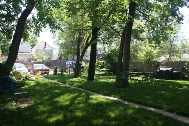 Foto del edificio - 4322 Hartford St
