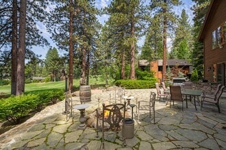Building Photo - 345 Country Club Dr