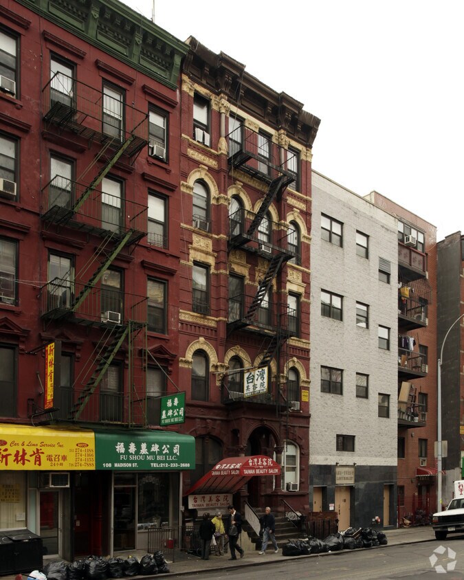 Primary Photo - 106 Madison St