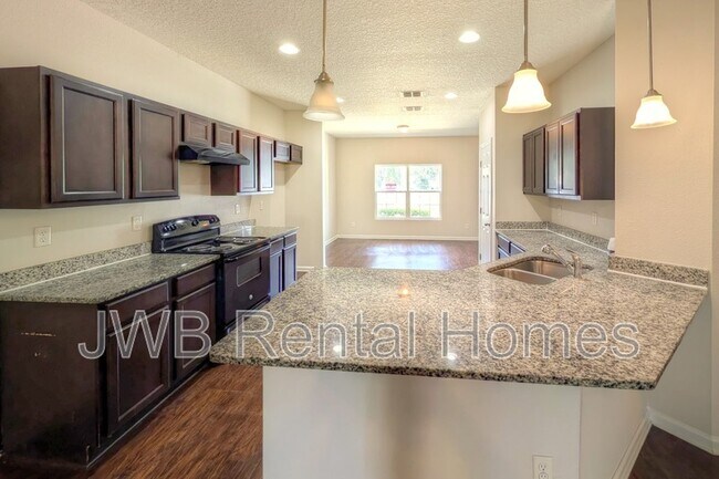 Foto del edificio - 925 Killarney Ave