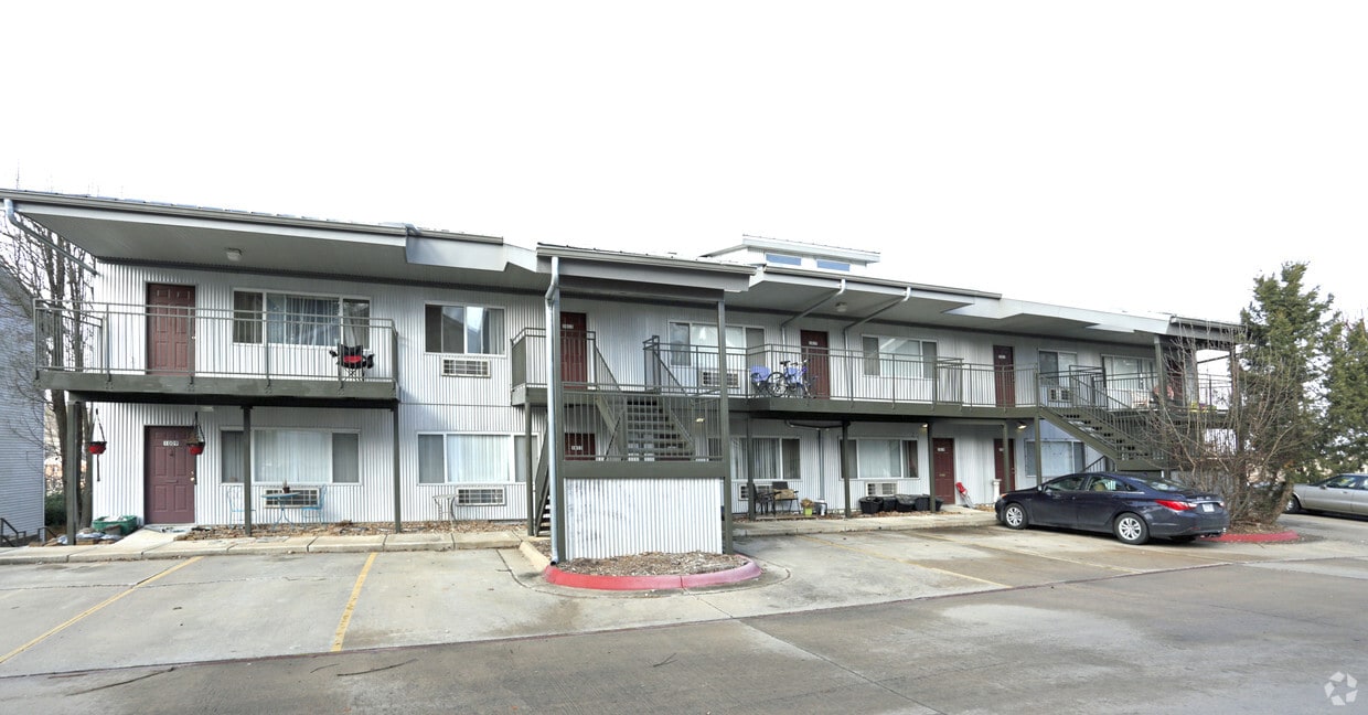Building Photo - Mollly Court