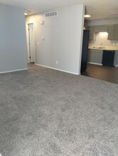 Living room - Parkview Townhomes