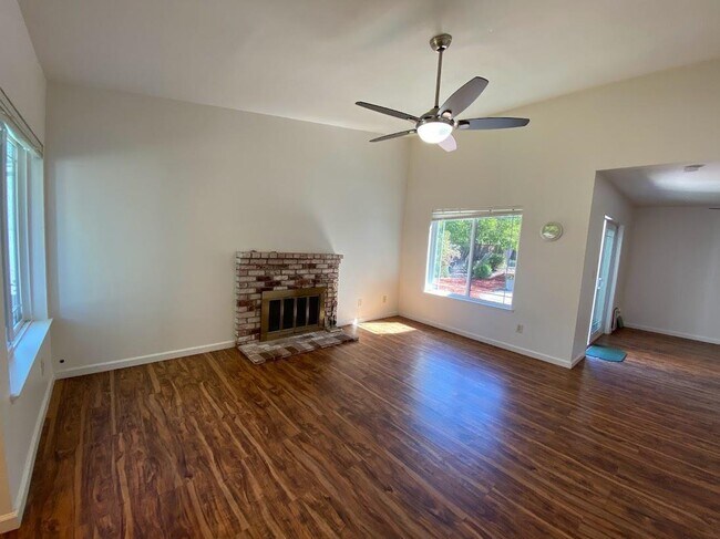 Foto del edificio - 4085 Bristlecone Way