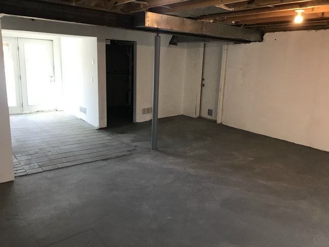 Foto del edificio - 8949 Pippin Rd