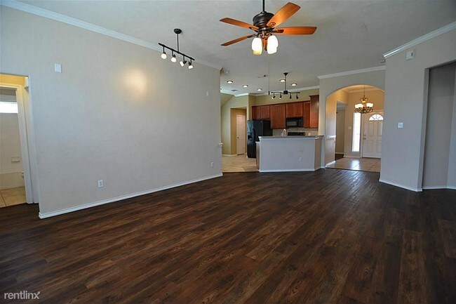 Building Photo - 21802 Kardy St