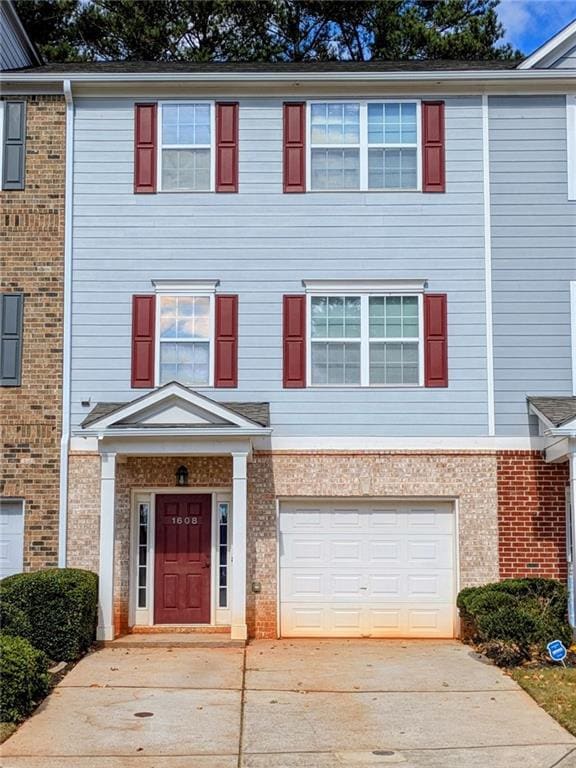 Foto principal - 1608 Austin Meadows Dr