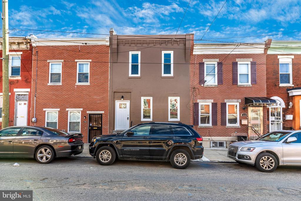 Foto principal - 3730 Wallace St