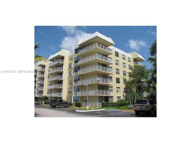 Building Photo - 13100 SW 92nd Ave