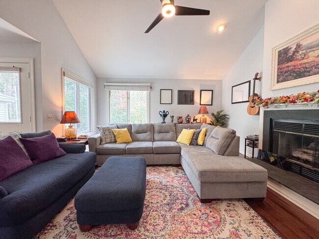 Foto del edificio - 310 Wimbledon Ct