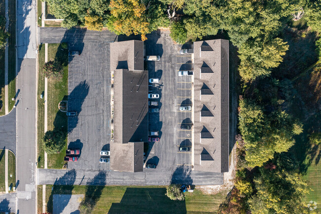 Aerial Photo - 2411 Beech St
