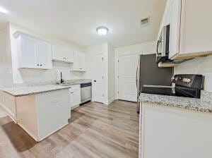 Foto del edificio - 721 Leela Ct