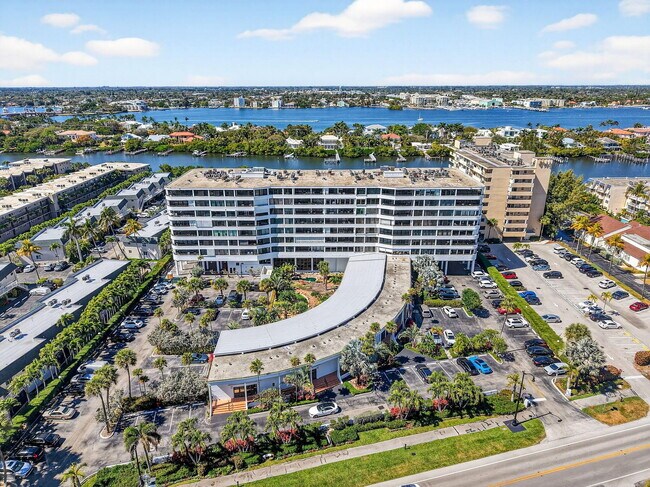 Foto del edificio - 3589 S Ocean Blvd