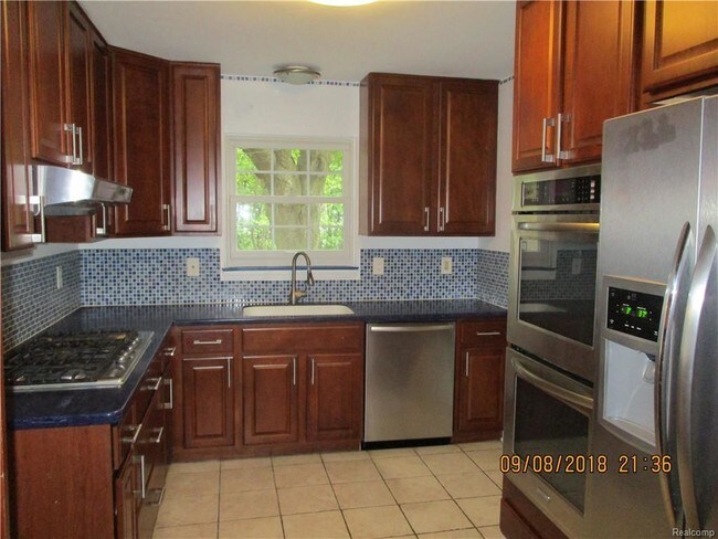 Building Photo - 9012 Niver Ave