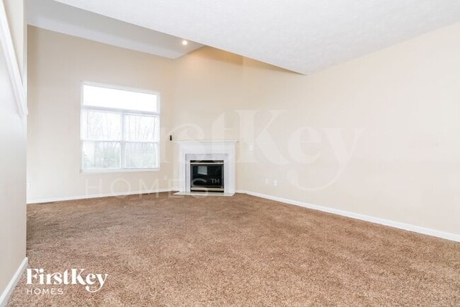 Building Photo - 240 Deer Creek Dr