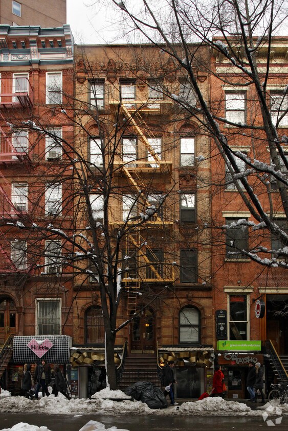 Foto del edificio - 7 St Marks Pl