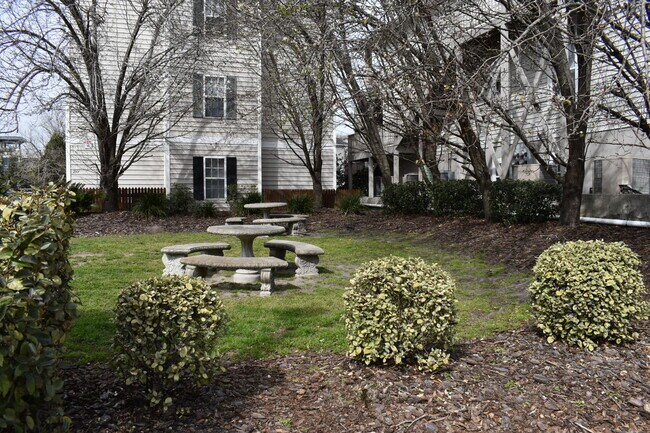 Foto del edificio - 211 Red Cross St