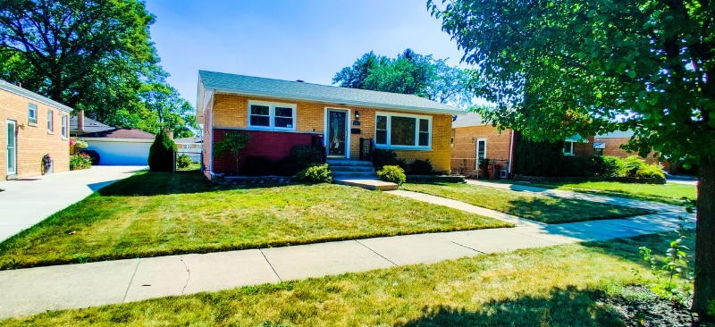 Foto principal - 4629 W 99th St