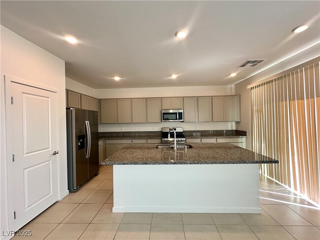 Building Photo - 11330 Sonny Miller Ct