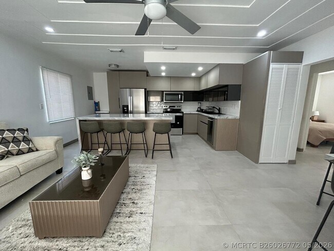 Foto del edificio - 217 SW 15th St