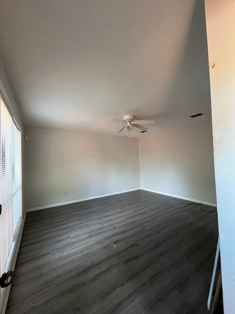 Foto principal - 3572 Torbay Dr