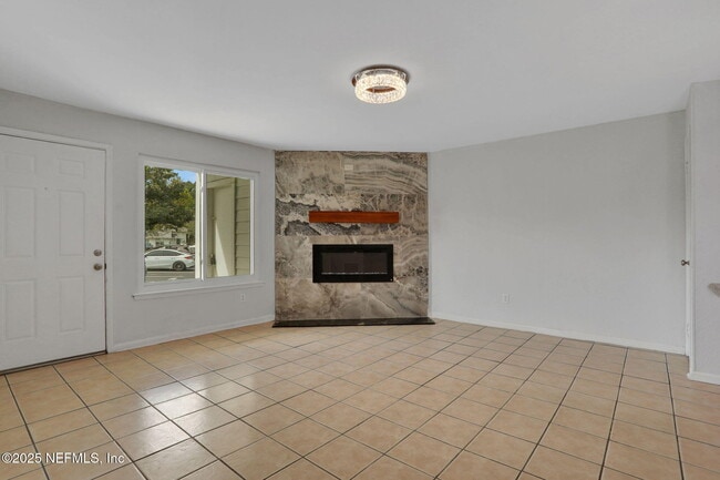 Building Photo - 791 Assisi Ln